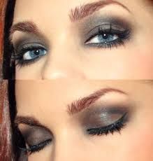 blue eyes smokey makeup