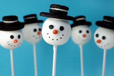 cake pops snowman
