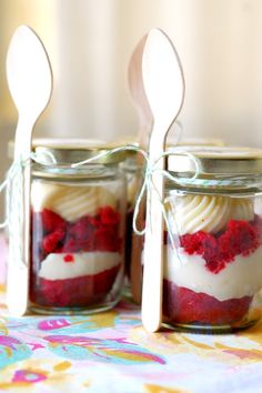 jar strawberries and cream